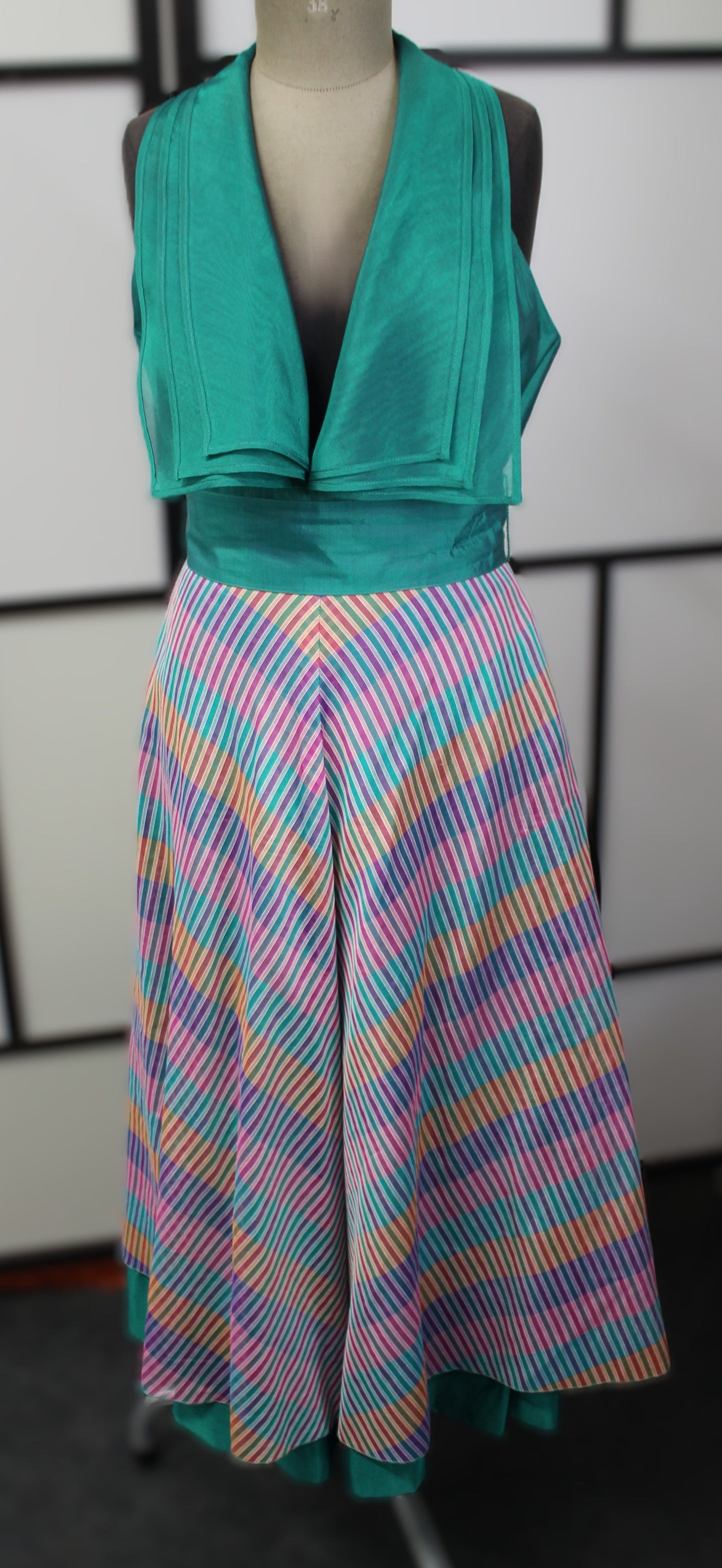 That typical "Housewife" Dress - Vintage