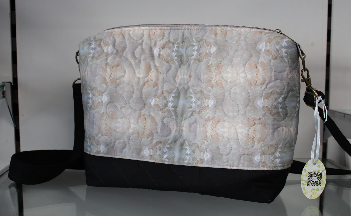 Women quilt (patchwork) shoulder bag with embroidery design