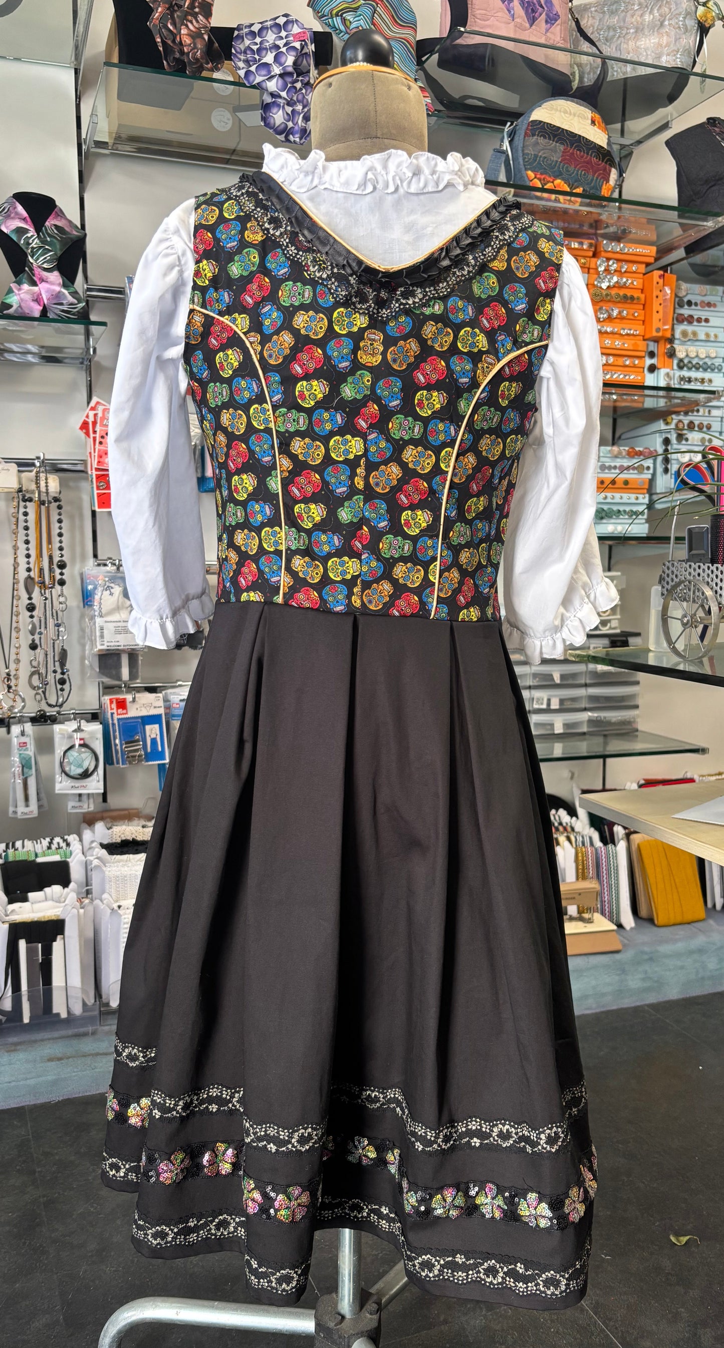 Dirndl Unikat - kaufen/ Verleih/ selber gestalten