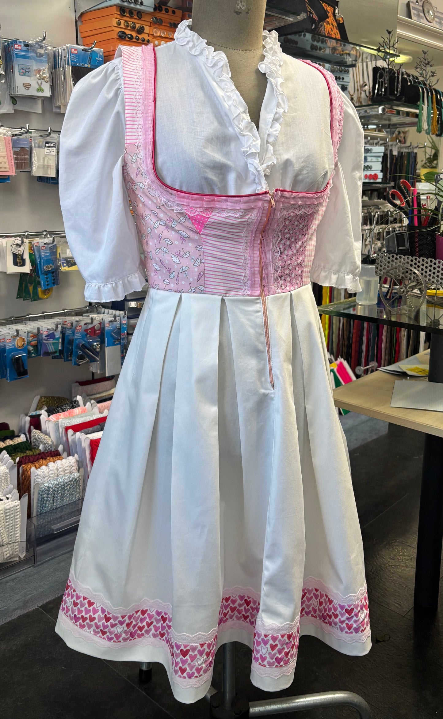 Dirndl Unikat - kaufen/ Verleih/ selber gestalten