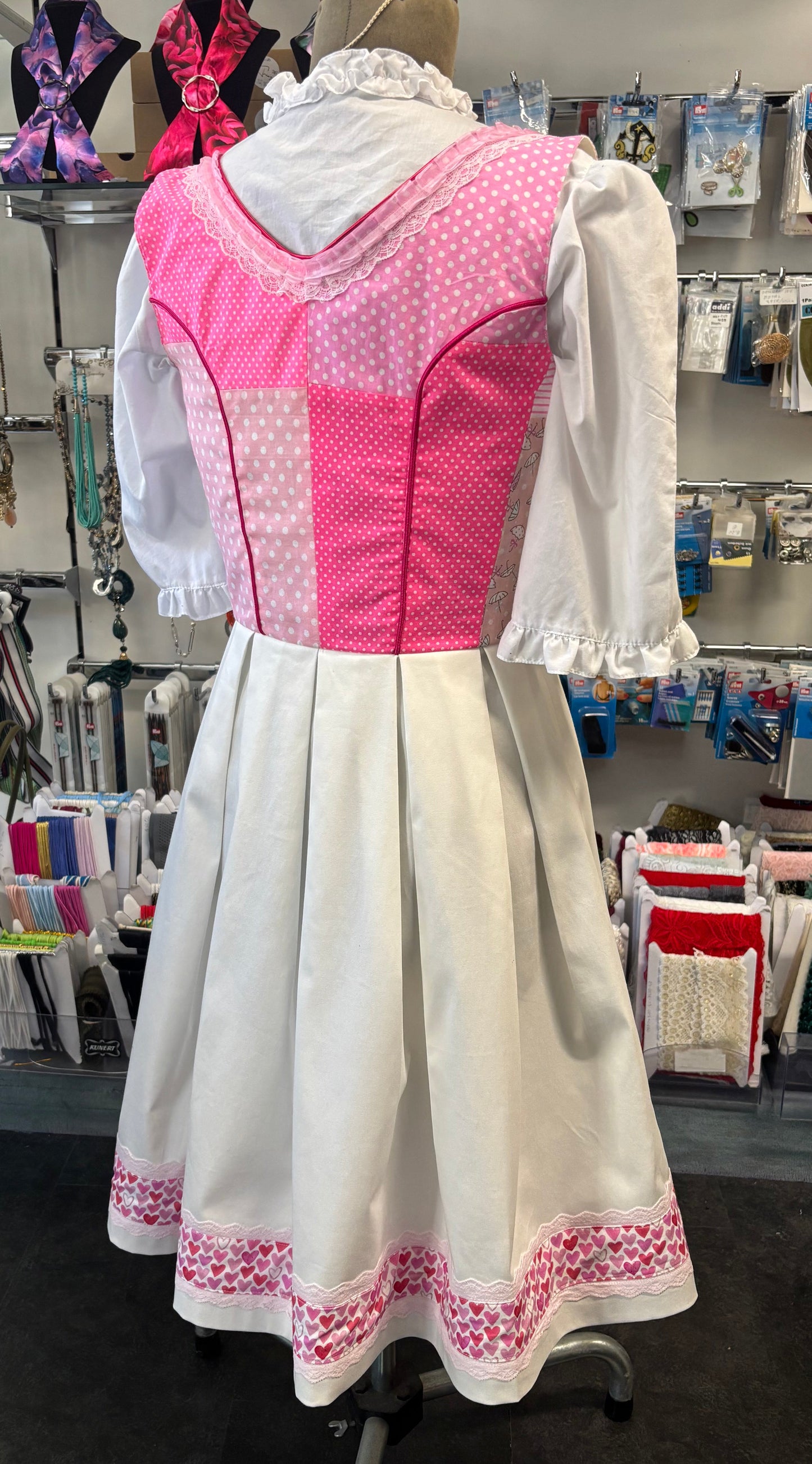 Dirndl Unikat - kaufen/ Verleih/ selber gestalten