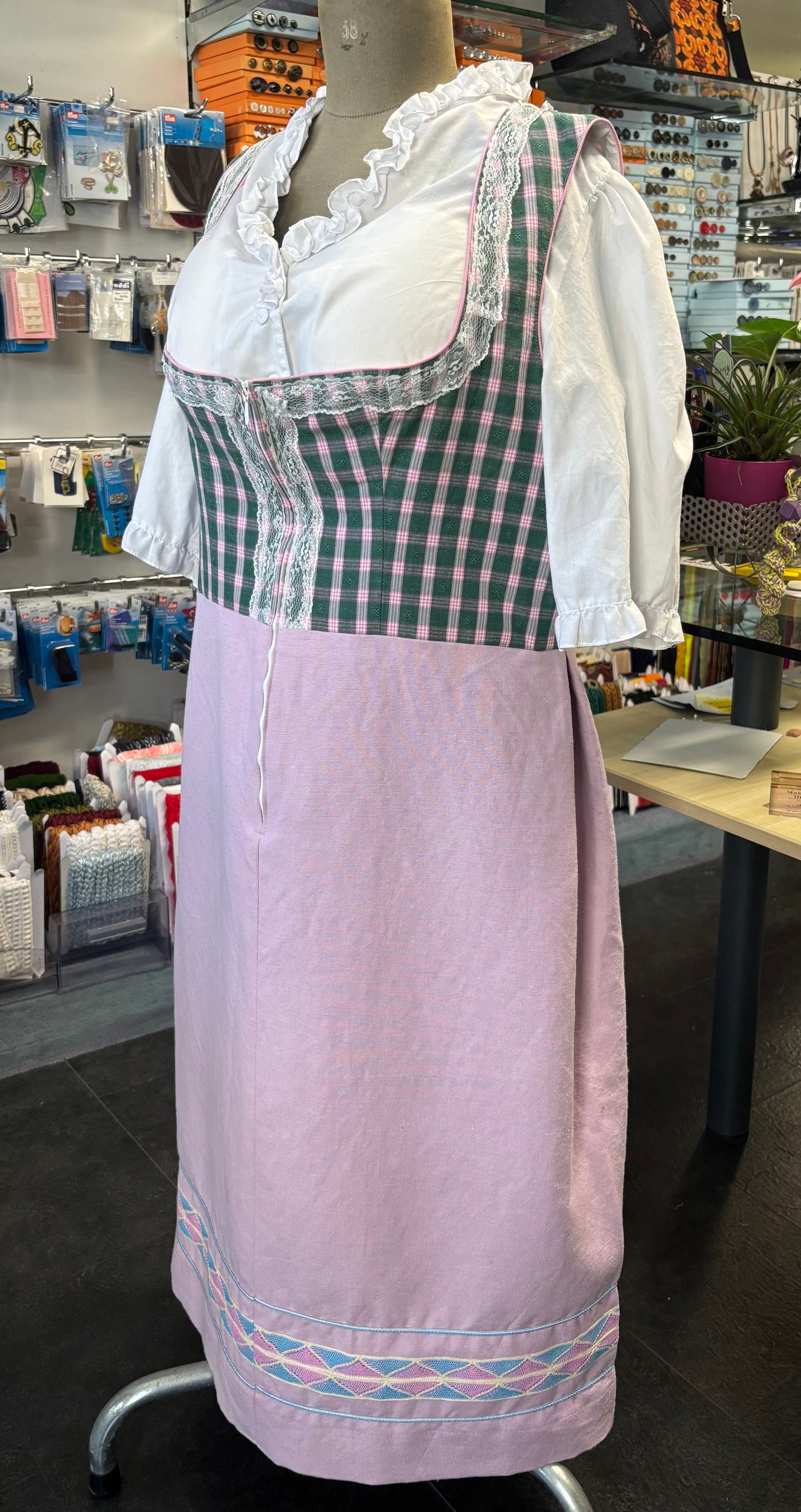 Dirndl Unikat - kaufen/ Verleih/ selber gestalten