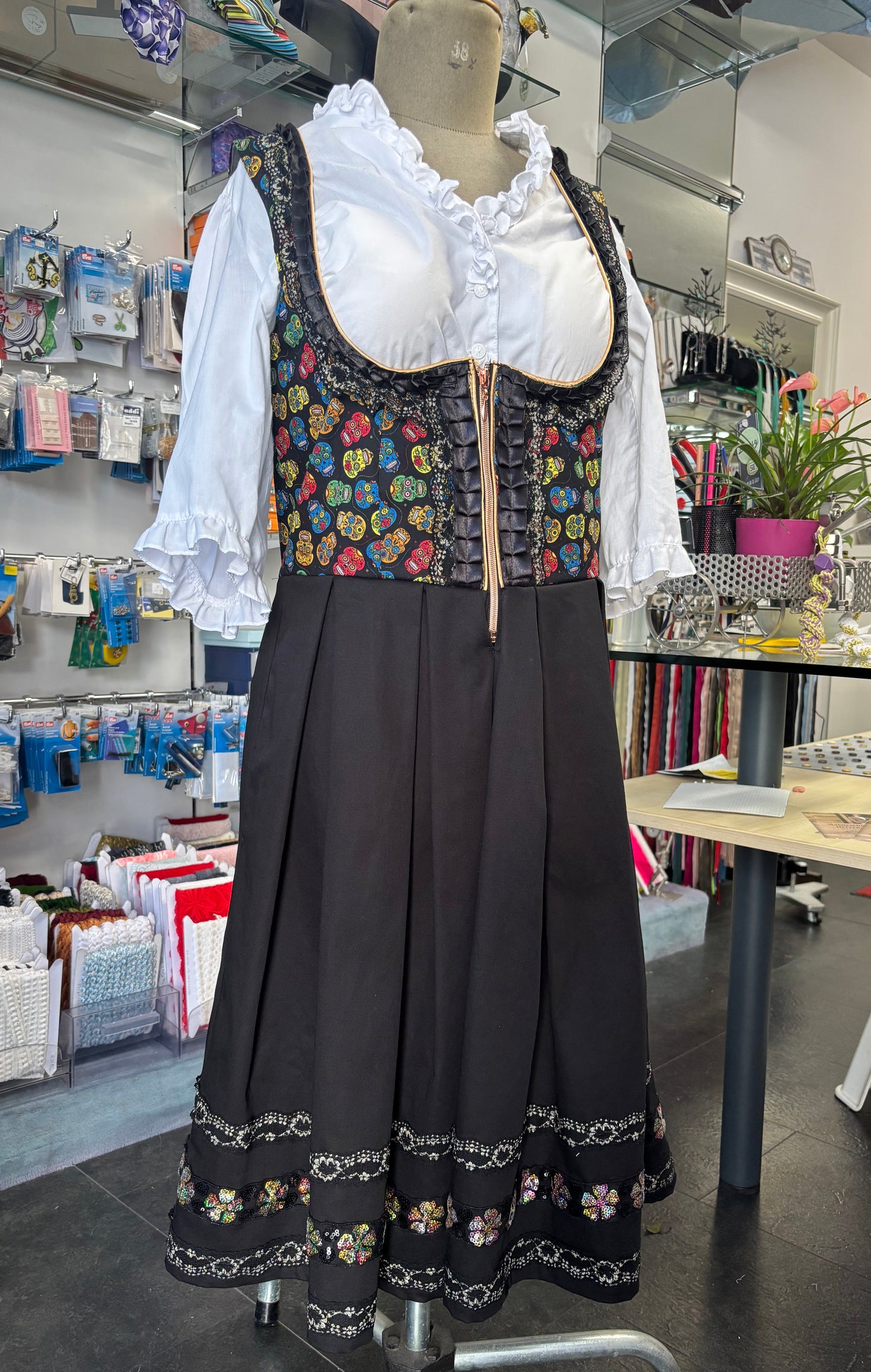 Dirndl Unikat - kaufen/ Verleih/ selber gestalten