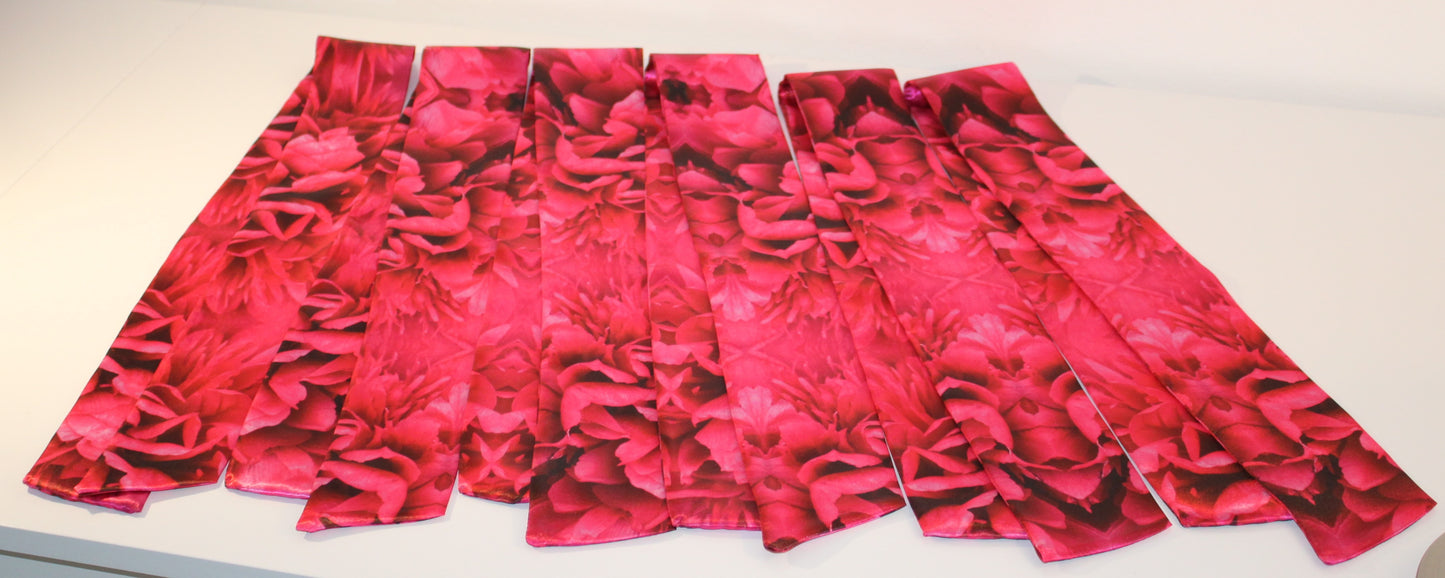Set: Skinny satin scarf & accessory